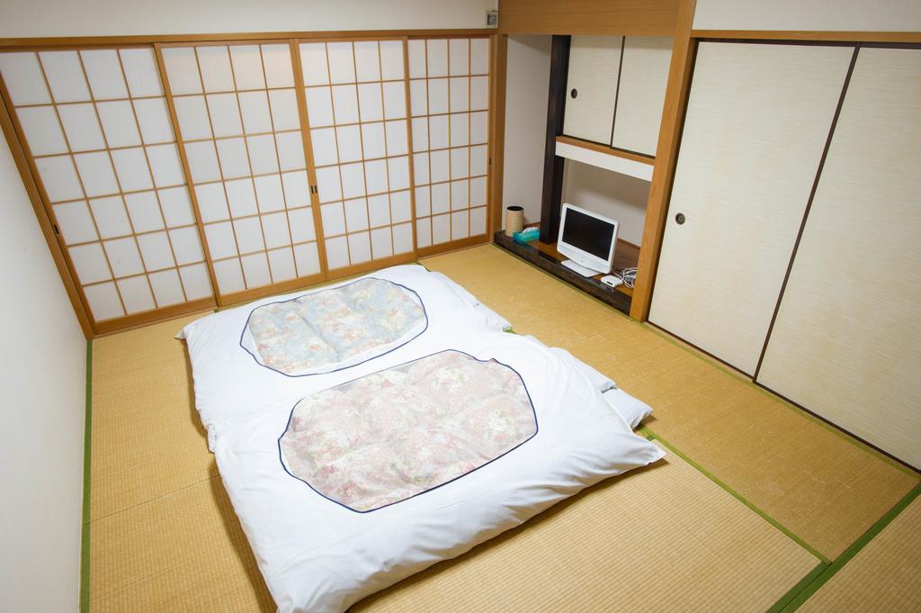 駅前山小屋a-Yard Ome Exteriör bild