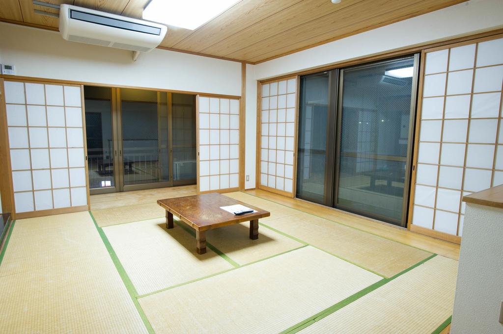 駅前山小屋a-Yard Ome Exteriör bild