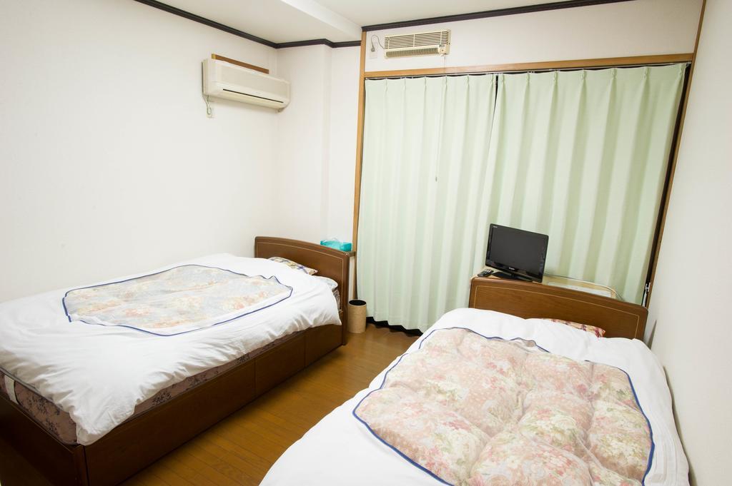 駅前山小屋a-Yard Ome Rum bild